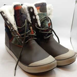 Keen Women's Elsa Lined Winter Boots Size 8 Brown Waterproof